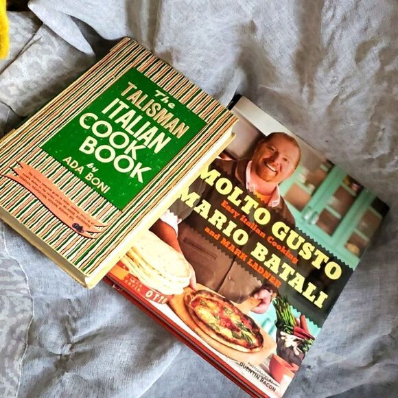 Talisman Italian Cookbook and Signed Mario Batali-Molto Gusto - Picture 1 of 7
